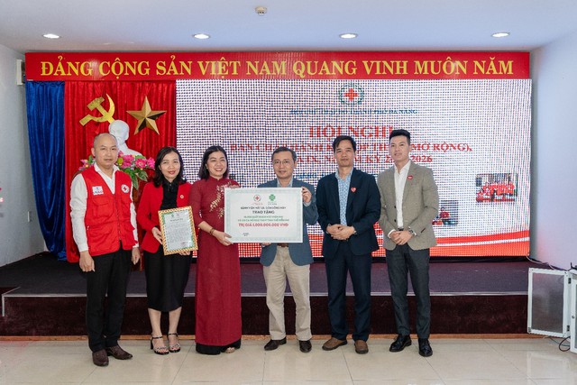 Bệnh viện Mắt Sài Gòn Sông Hàn ký kết Hội Chữ thập đỏ Thành phố Đà Nẵng- Ảnh 1.