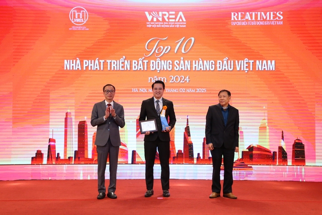 CaraWorld KN Cam Ranh lập 'hat-trick' giải thưởng Thương hiệu bất động sản dẫn đầu năm 2024-2025 - Ảnh 1.