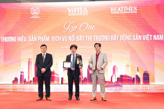 Meey Group được vinh danh Top One thương hiệu dẫn đầu ngành proptech năm 2024  - Ảnh 3.