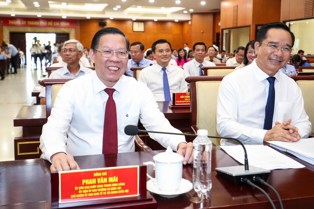 Ông Phan Văn Mãi: 'Rất mừng là kinh tế xã hội TP.HCM chuyển biến tích cực'- Ảnh 3. Ông Phan Văn Mãi: 'Rất mừng là kinh tế xã hội TP.HCM chuyển biến tích cực'- Ảnh 3.