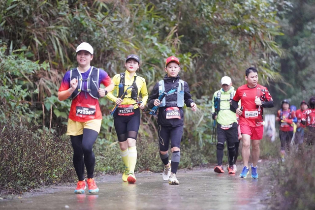 Khám phá vẻ đẹp Tam Đảo qua giải chạy City Trail 2025, người ‘đặc biệt’ chiến thắng- Ảnh 1.