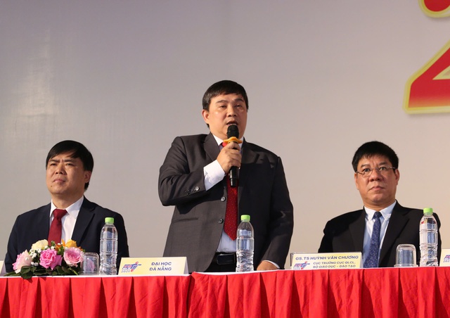 Tư vấn mùa thi sáng nay, Bộ GD-ĐT thông tin gì về thi tốt nghiệp THPT 2025? - Ảnh 11.