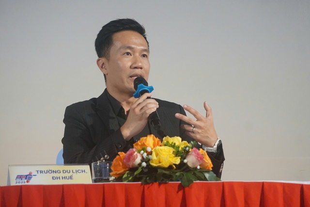 Tư vấn mùa thi sáng nay, Bộ GD-ĐT thông tin gì về thi tốt nghiệp THPT 2025? - Ảnh 15.