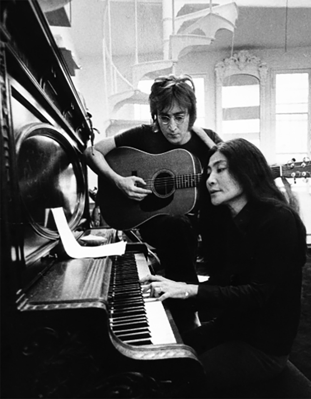 Phim tài liệu vén màn vụ bắt cóc ám ảnh John Lennon và Yoko Ono - Ảnh 1.