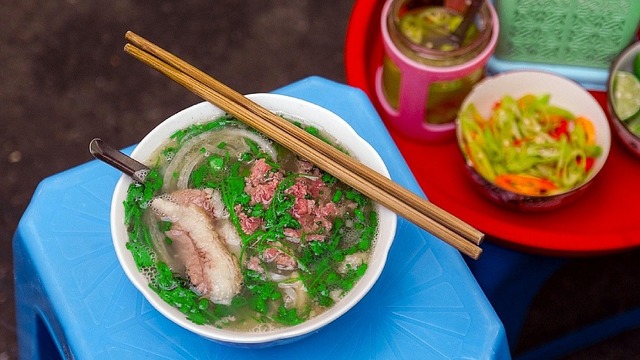 9 quán bún phở ngon nhất Hà Nội trong danh sách Michelin - Ảnh 8.