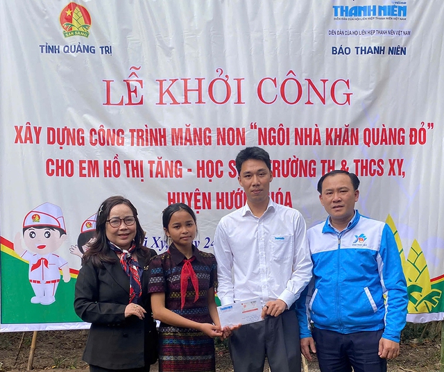 Báo Thanh Niên và bạn đọc hỗ trợ học sinh nghèo xây nhà khăn quàng đỏ - Ảnh 1.