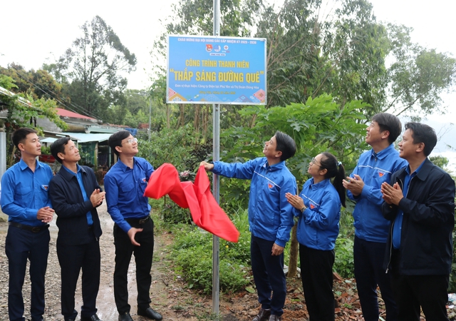 Thanh niên Phú Yên biến khẩu hiệu thành công trình cụ thể vì biên cương Tổ quốc - Ảnh 2.