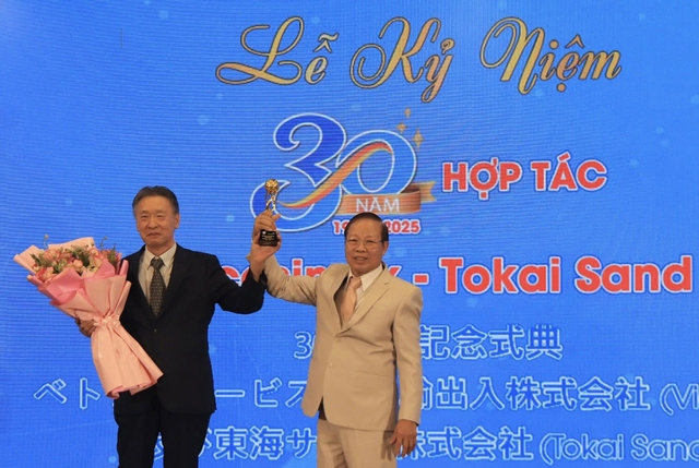 Lễ kỷ niệm 30 năm hợp t&aacute;c giữa C&ocirc;ng ty Vicosimex v&agrave; C&ocirc;ng ty Tokai Sand - Ảnh 1.