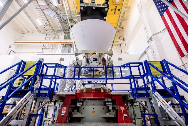 NASA space observatory poised to launch on a mission to map 450 million galaxies - Ảnh 1.