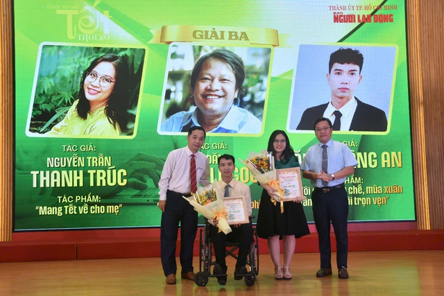 Báo Người Lao Động trao giải cuộc thi viết Tết thời số- Ảnh 2.