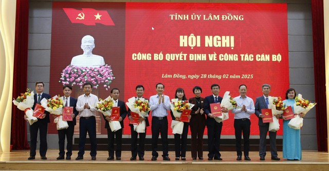 Ông Đinh Văn Tuấn giữ chức Phó chủ tịch UBND tỉnh Lâm Đồng- Ảnh 1.