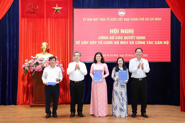 Ủy ban MTTQ Việt Nam TP.HCM th&ocirc;ng tin về sắp xếp bộ m&aacute;y- Ảnh 2.