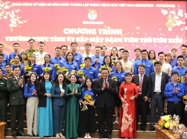 Bình Định có gần 12.000 đảng viên trẻ tham gia sinh hoạt đoàn- Ảnh 1.