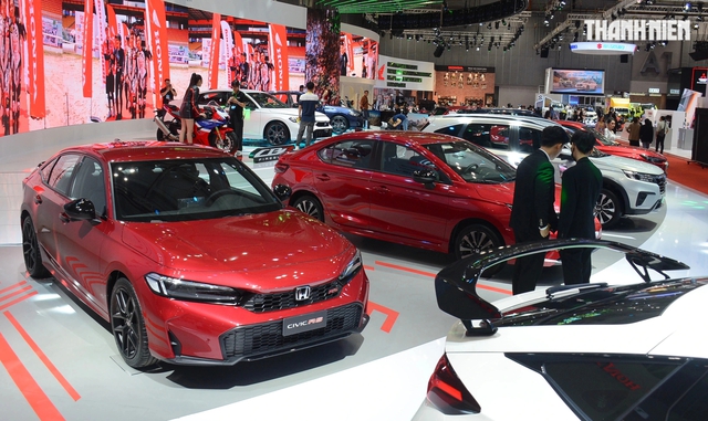 Toyota, Honda 'khởi động' cuộc đua giảm giá ô tô sau Tết nguyên đán 2025- Ảnh 1.