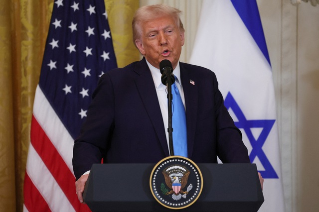 Phản ứng dữ dội sau đề xuất chấn động của ông Trump về Gaza- Ảnh 1.