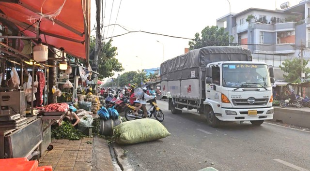 Chạy xe đến trường đón cháu, ông gặp tai nạn tử vong- Ảnh 2.