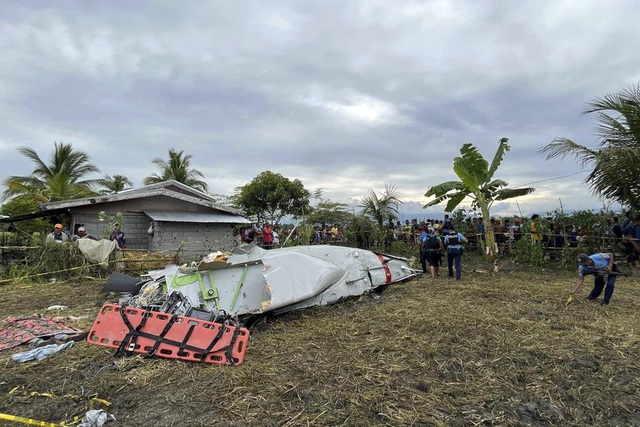 Máy bay trinh sát rơi ở Philippines, Mỹ giữ kín tên của quân nhân tử nạn- Ảnh 1.