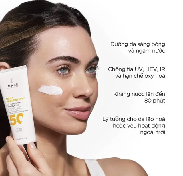 Top 10 kem chống nắng chống ánh sáng xanh 'mua đi mua lại' không tiếc tiền- Ảnh 4. Top 10 kem chống nắng chống ánh sáng xanh 'mua đi mua lại' không tiếc tiền- Ảnh 4.
