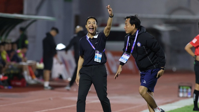 'Người hùng Thường Châu' ra mắt ngày Bình Định thất bại, đội Đà Nẵng thay tướng đổi vận- Ảnh 3.