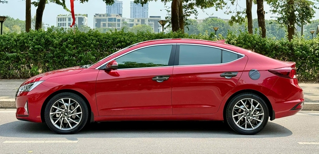 4 xe sedan cũ 'ăn chắc mặc bền' dưới 500 triệu đồng - Ảnh 1. 4 xe sedan cũ 'ăn chắc mặc bền' dưới 500 triệu đồng - Ảnh 1.