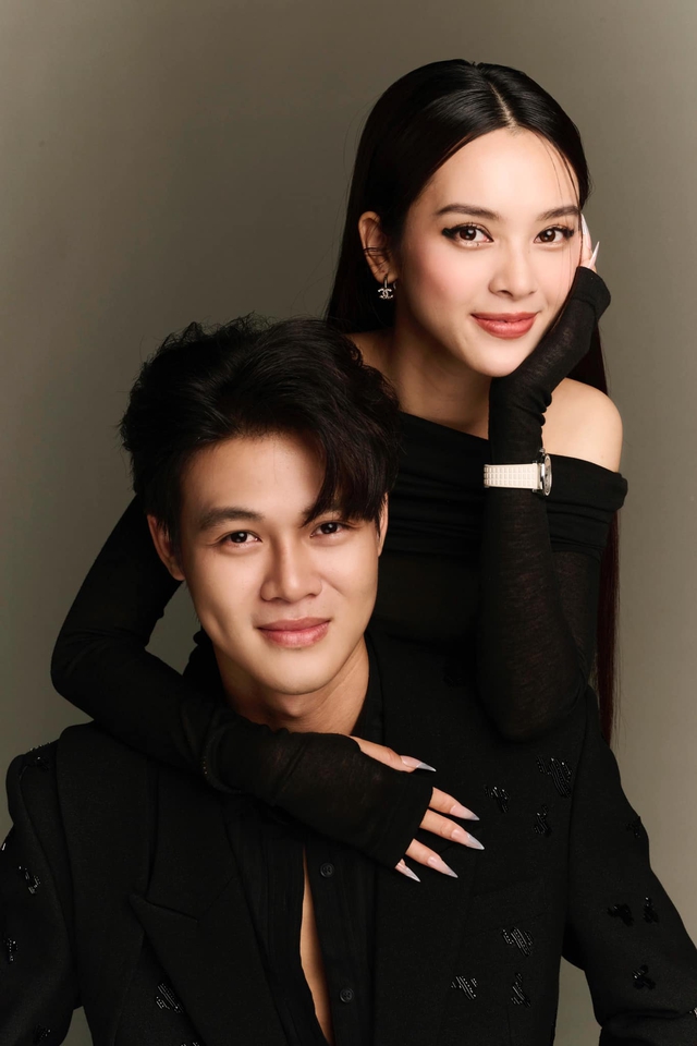 Showbiz 1.3: Văn To&agrave;n - H&ograve;a Minzy g&acirc;y sốt; Hương Ly được cầu h&ocirc;n - Ảnh 4.