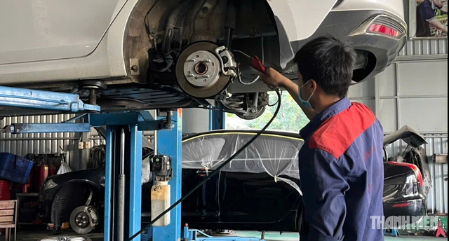 Thói quen đạp phanh gấp khi lái ô tô hại xe như thế nào? - Ảnh 3.