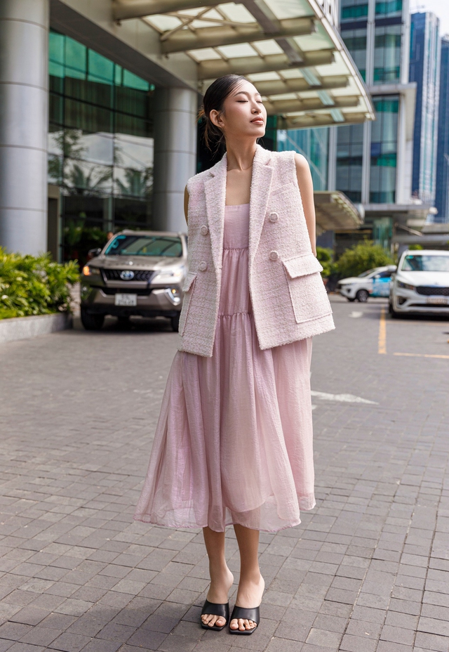 Áo blazer là điểm nhấn cho phong cách sang trọng vượt thời gian