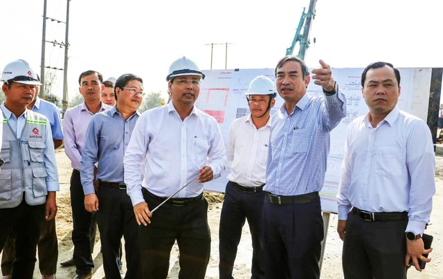 Cầu Quảng Đà, công trình biểu tượng kết nối Quảng Nam - ĐàNẵng, thông xe trước 29.3- Ảnh 1.