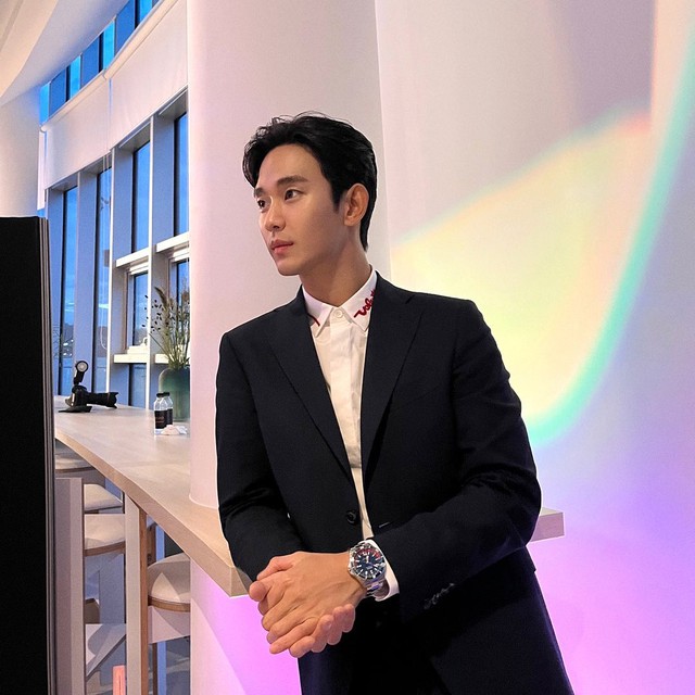 Kim Soo Hyun thừa nhận từng hẹn hò Kim Sae Ron, bác loạt tin đồn gây 'bão' - Ảnh 2.