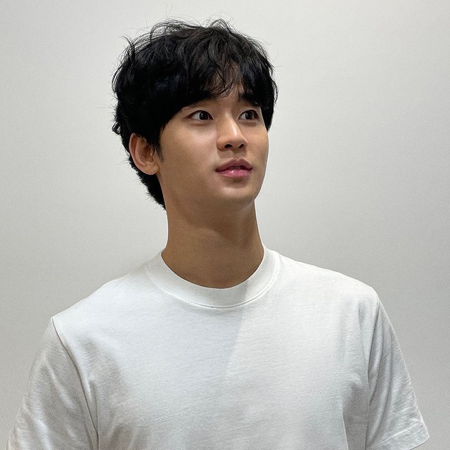 Kim Soo Hyun thừa nhận từng hẹn hò Kim Sae Ron, bác loạt tin đồn gây 'bão' - Ảnh 5.