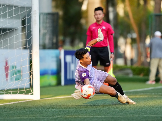 Trường ĐH VH-TT-DL Thanh H&oacute;a: 'Người g&aacute;c đền' lại... sai, nhớ thủ m&ocirc;n L&agrave;o da diết!- Ảnh 3.