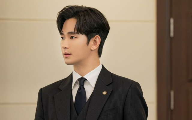 Kim Soo Hyun bị tung ảnh nhạy cảm, yêu cầu phải xin lỗi Kim Sae Ron - Ảnh 4.