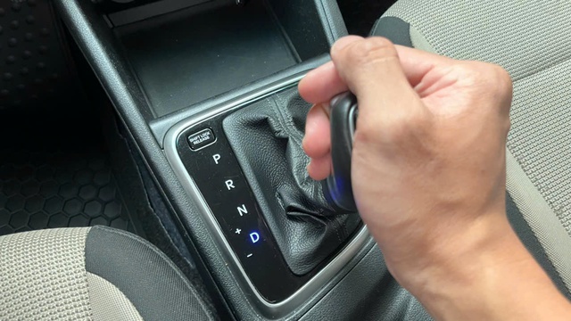 Vì sao cần thay dầu hộp số ô tô định kỳ?- Ảnh 2. Vì sao cần thay dầu hộp số ô tô định kỳ?- Ảnh 2.