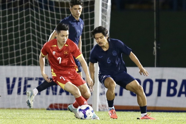 Vietnamesisches Team – Kambodscha 0:0: Torhüter Dinh Trieu ist der Haupttorhüter – Foto 1.