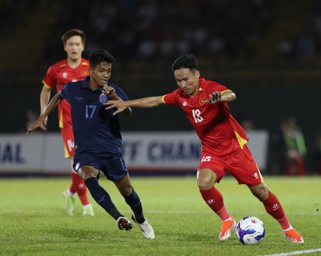 Vietnamesisches Team – Kambodscha 1:0: Hai Longs großartiger Freistoß! - Foto 1.