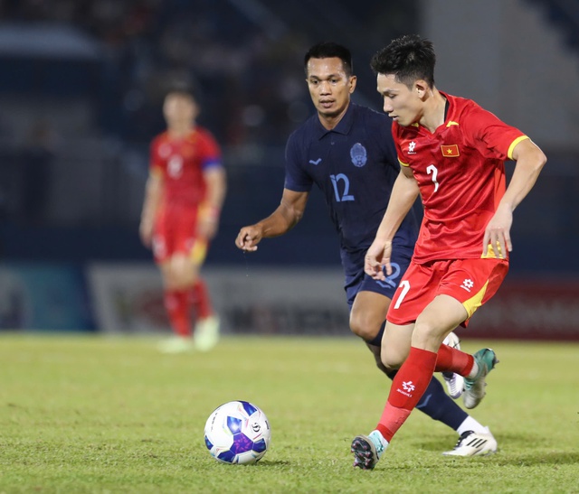 Đội tuyển Việt Nam 2-0 Campuchia: Văn Vĩ nhân đôi cách biệt - Ảnh 1.