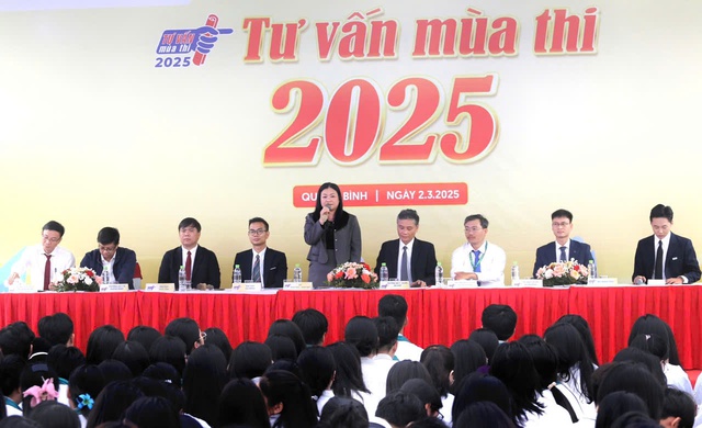 Tư vấn mùa thi: Đại diện Bộ GD-ĐT giải đáp thắc mắc tuyển sinh năm 2025- Ảnh 9.