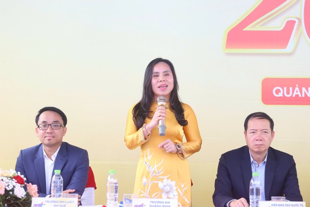 Tư vấn mùa thi: Đại diện Bộ GD-ĐT giải đáp thắc mắc tuyển sinh năm 2025- Ảnh 21.