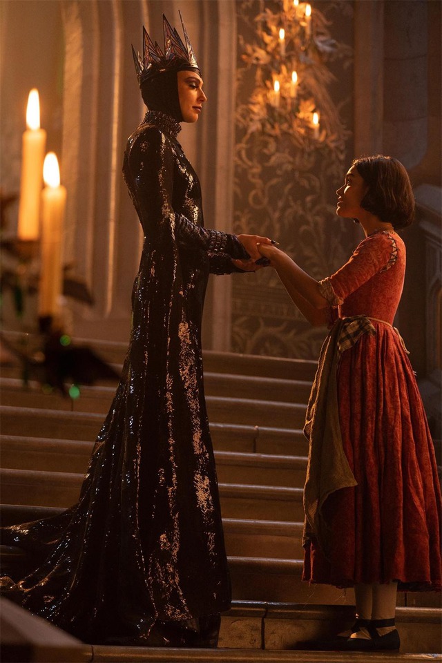 Vừa công chiếu, 'Nàng Bạch Tuyết' bản 2025 nhận bão lời chê - Ảnh 1.