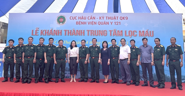 Bệnh viện Quân y 121 khánh thành trung tâm lọc máu hiện đại - Ảnh 1.