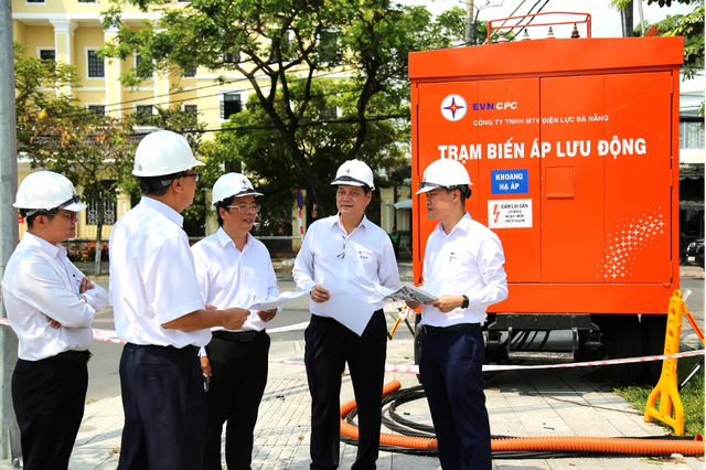 PC Đà Nẵng sẵn sàng cấp điện phục vụ các hoạt động kỷ niệm 50 năm giải phóng TP.Đà Nẵng- Ảnh 1. PC Đà Nẵng sẵn sàng cấp điện phục vụ các hoạt động kỷ niệm 50 năm giải phóng TP.Đà Nẵng- Ảnh 1.