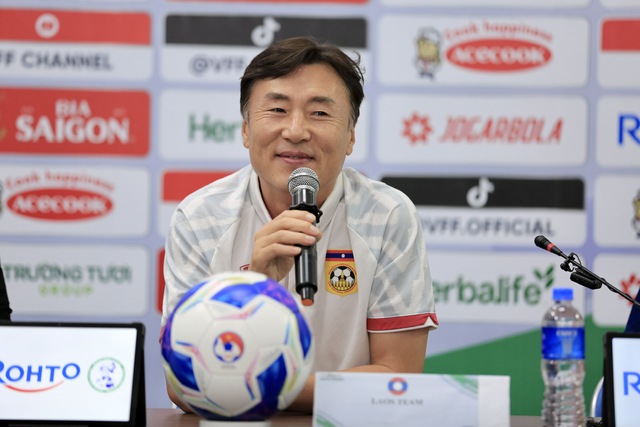 HLV đội L&agrave;o n&oacute;i điều bất ngờ về Tiến Linh, tuy&ecirc;n bố sẽ &lsquo;bắt&rsquo; Việt Nam phải chia điểm- Ảnh 2.