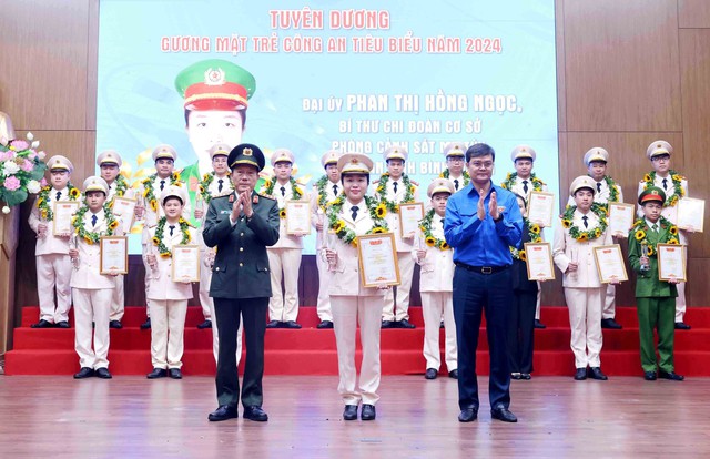 Tuyên dương 20 Gương mặt trẻ Công an tiêu biểu năm 2024 tại Quốc hội - Ảnh 1.