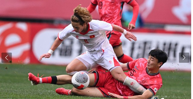 U.22 Việt Nam đánh rơi chức vô địch, người tạm thay HLV Kim nói điều bất ngờ- Ảnh 1. U.22 Việt Nam đánh rơi chức vô địch, người tạm thay HLV Kim nói điều bất ngờ- Ảnh 1.