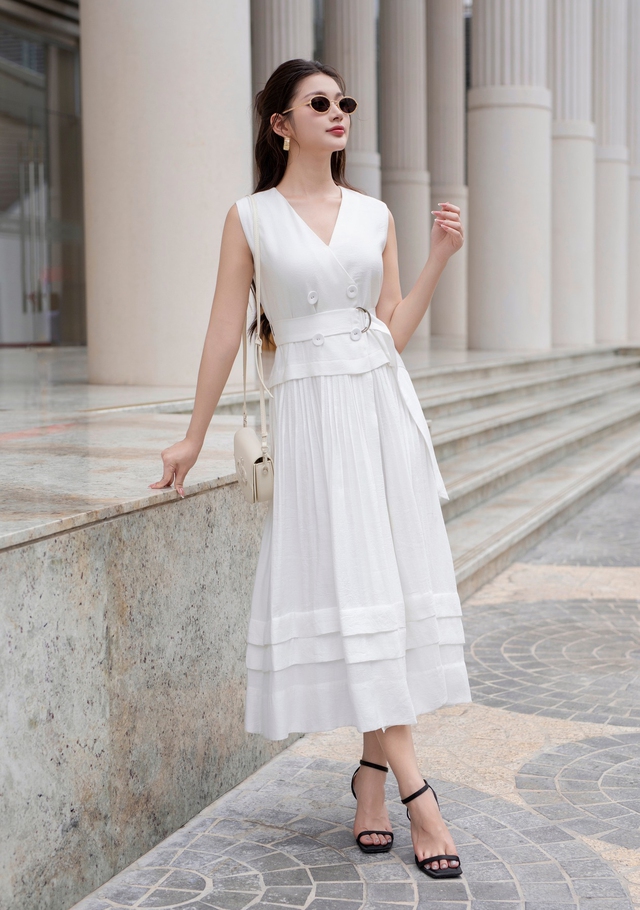 Diện váy trắng cho mùa hè đầy nắng- Ảnh 3. Diện váy trắng cho mùa hè đầy nắng- Ảnh 3.