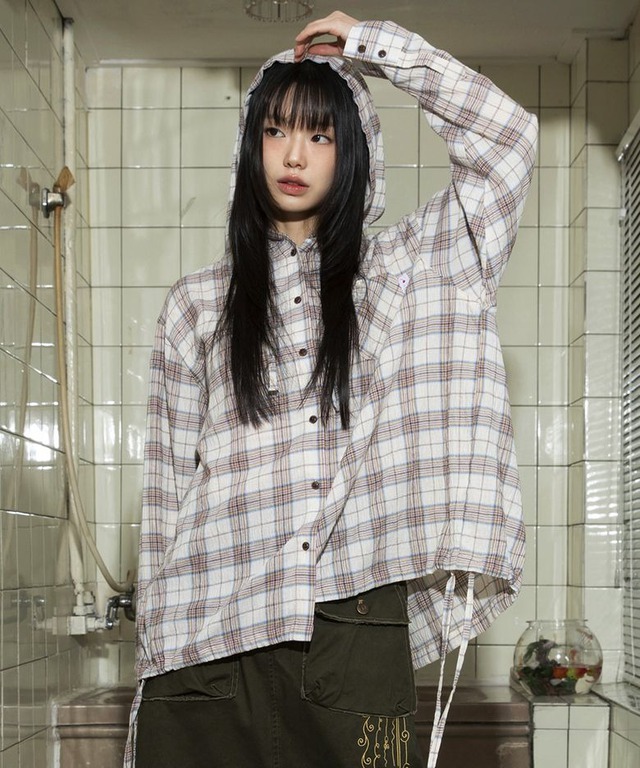 ‘Lột xác’ phong cách hè với họa tiết ca rô - Ảnh 7.