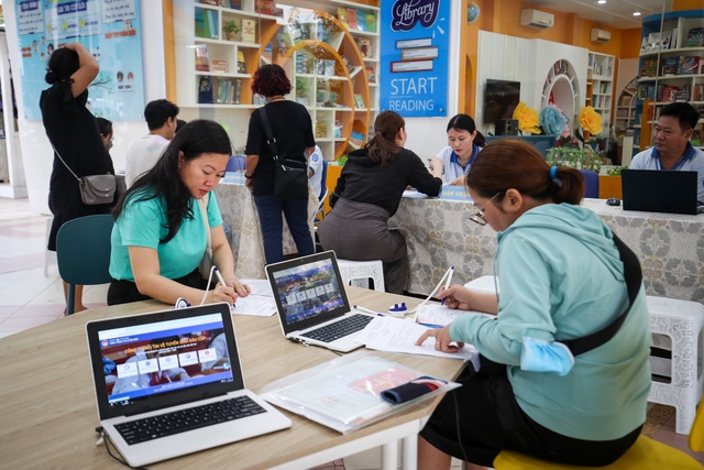 Tuyển sinh đầu cấp tại TP.HCM: Không cứng nhắc theo ranh giới hành chính - Ảnh 2.