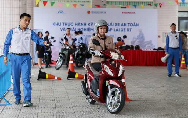 Hơn 26 triệu người được tiếp cận và đào tạo an toàn giao thông - Ảnh 6.