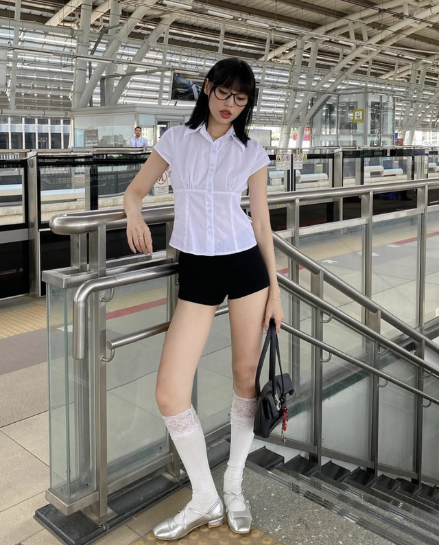 Áo sơ mi trắng cách điệu giúp nàng nâng tầm phong cách công sở mùa hè- Ảnh 6.