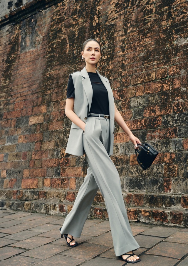 Tạo chiều sâu cho trang phục bằng phong cách phối đồ nhiều lớp- Ảnh 8. Tạo chiều sâu cho trang phục bằng phong cách phối đồ nhiều lớp- Ảnh 8.
